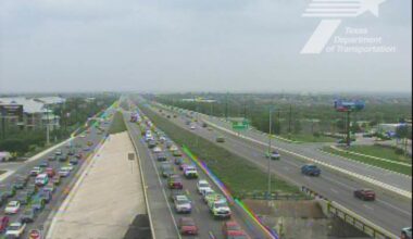 Rollover crash nearly shuts down Loop 410 in San Antonio
