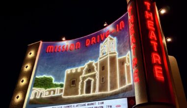Nostalgic San Antonio drive-in theater lives on for 78 years