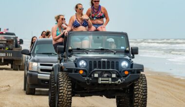 Texas Jeep event has turned into rowdy free-for-all