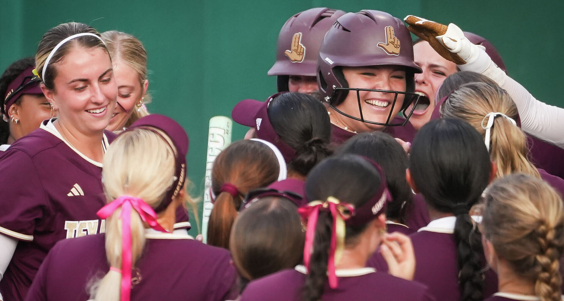 Texas State softball cruises into Sun Belt tournament finals