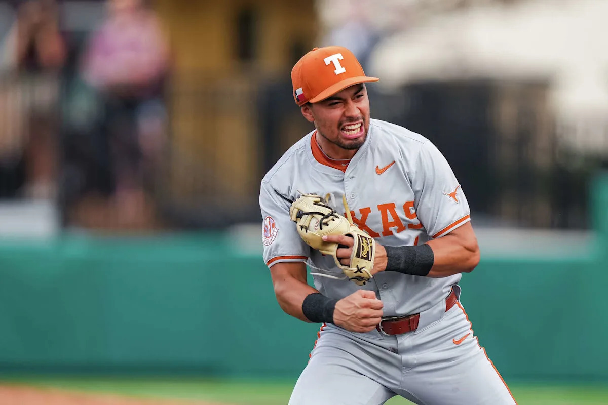 Texas vs Tennessee baseball: Live scoring updates, how to watch Saturday's game