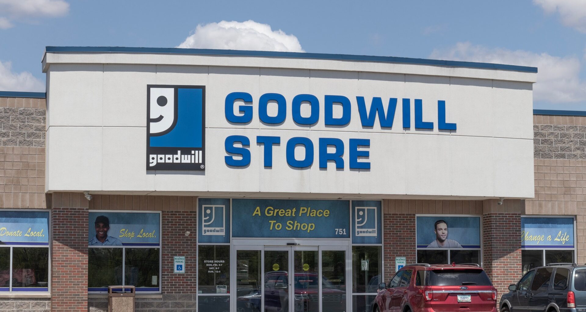 Goodwill's surprise takeover of indoor flea market forces longtime vendors out in just 30 days