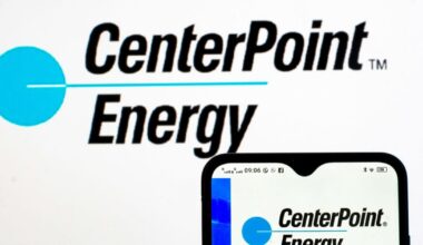 CenterPoint Energy mobilizes for overnight Houston storms, outages possible