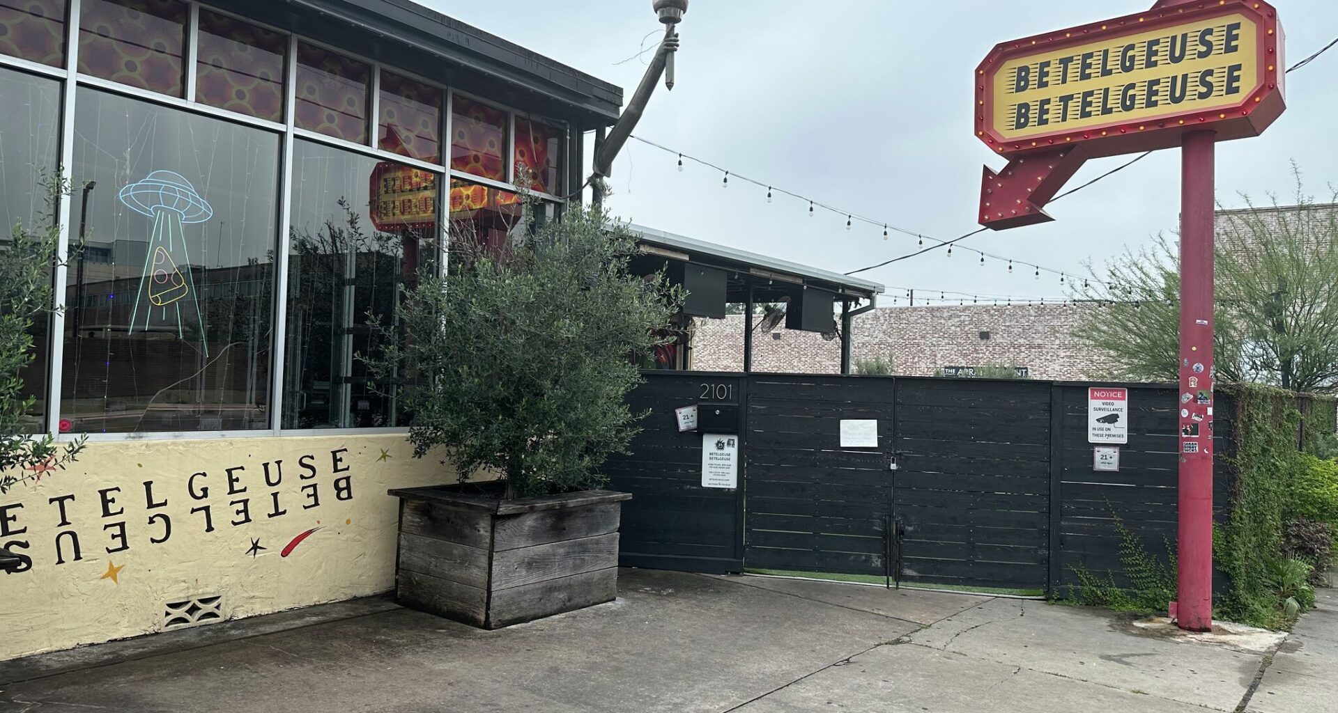 Popular Texas bar closed after owner's arrest