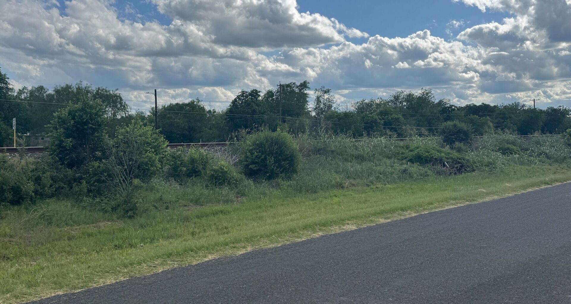 Texas sheriff links body to Laredo human smuggling deaths