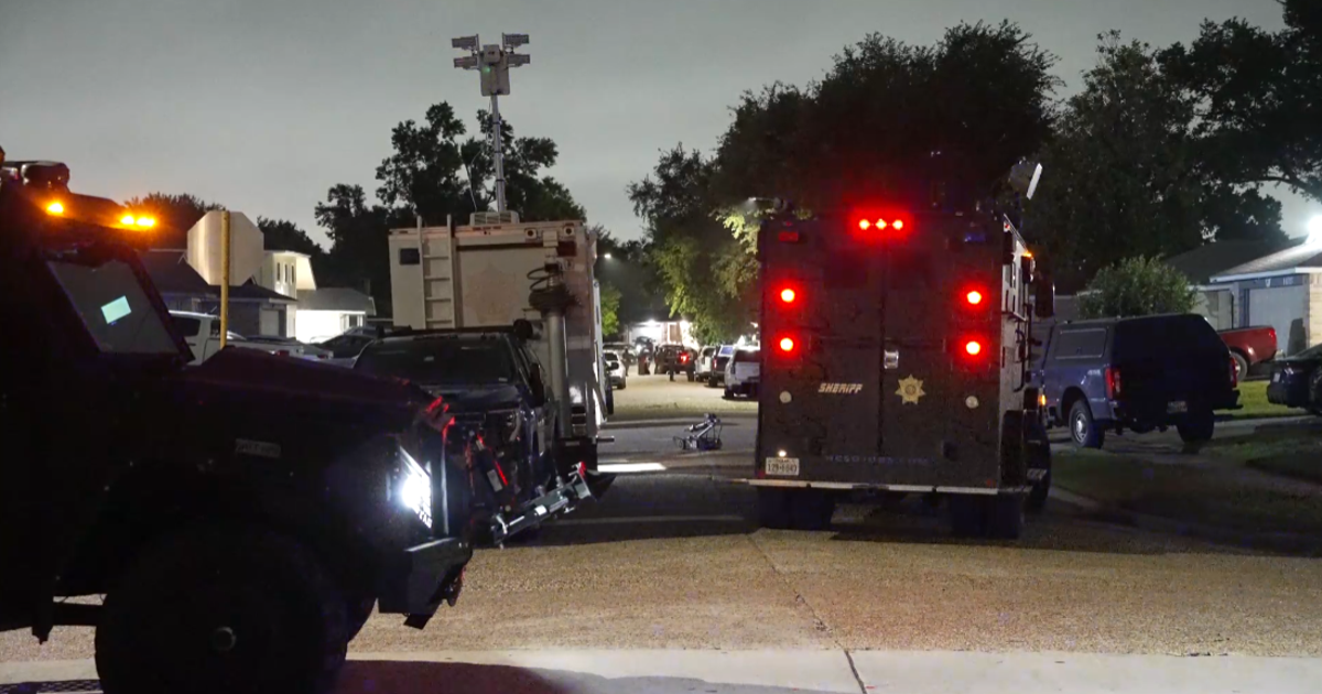 Channelview SWAT standoff: Son arrested after pointing gun at mom on Mother's Day