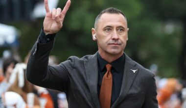 Texas' Steve Sarkisian brutally shades Ole Miss' academic standards