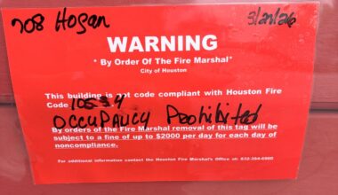Houston bars discuss unionizing against city, mayor