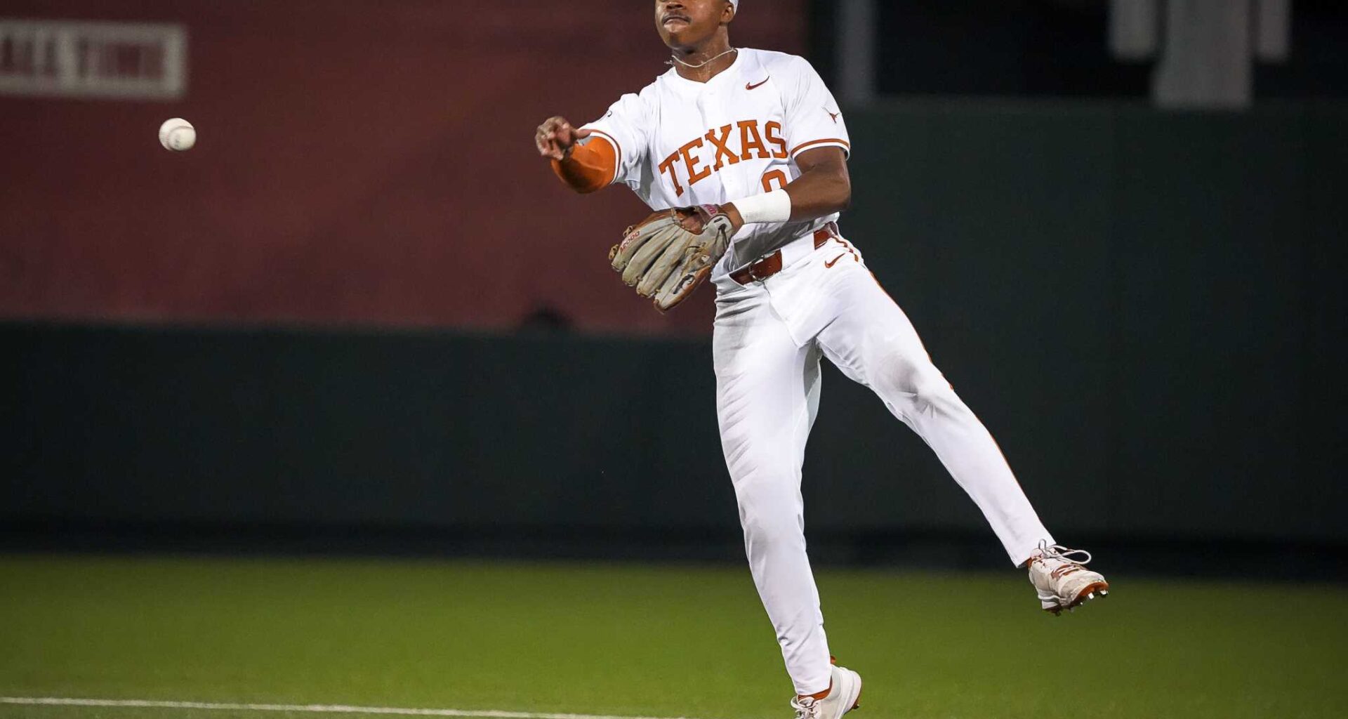 Jayden Duplantier an option to replace injured Texas 2B Ethan Mendoza
