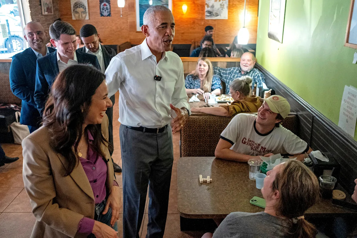 Where the Texas governor's race stands as Obama visits the state
