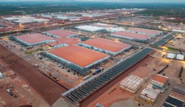 Texas county temporarily halts data center construction
