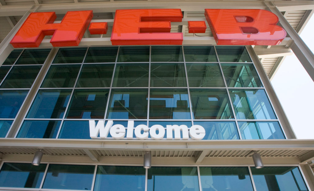 North Texas city warns of traffic nightmare as H-E-B opens