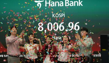 Asian stocks are lower after South Korea's Kospi hits records, as Trump wraps up Beijing trip