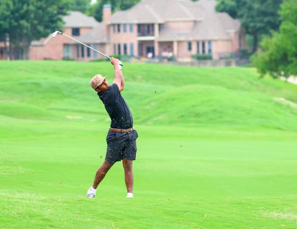 Coming off the heels of a strong freshman season, Sinha readies for NCAA Regionals
