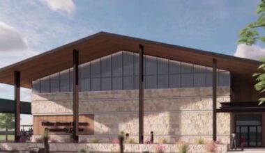Construction delayed on new community center