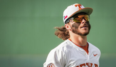 Texas' Aiden Robbins exits Missouri game with illness, not injury
