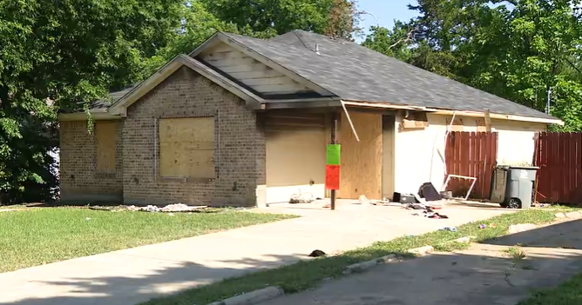 Family desperate for answers after woman found dead in Oak Cliff home