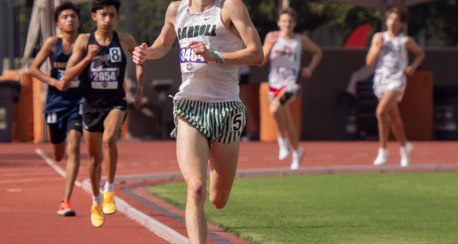 Caden Leonard wins 7th individual state title in 6A 3,200-meter race