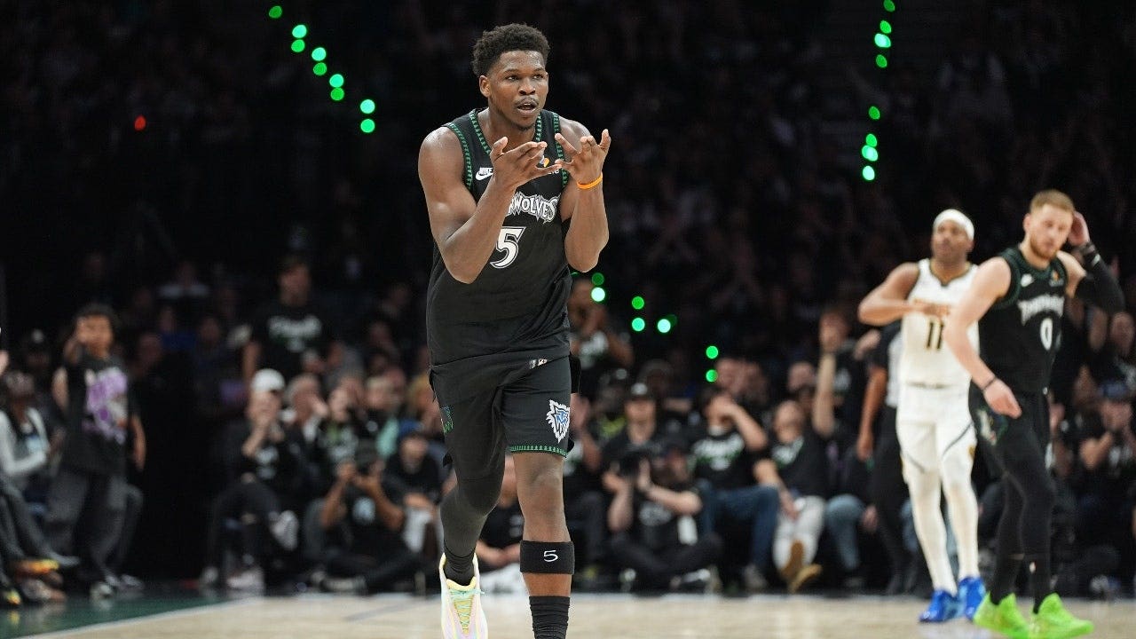 Anthony Edwards catches flak for congratulating Spurs with eight minutes left in game