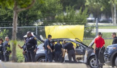 2 children found dead inside burning car in San Antonio
