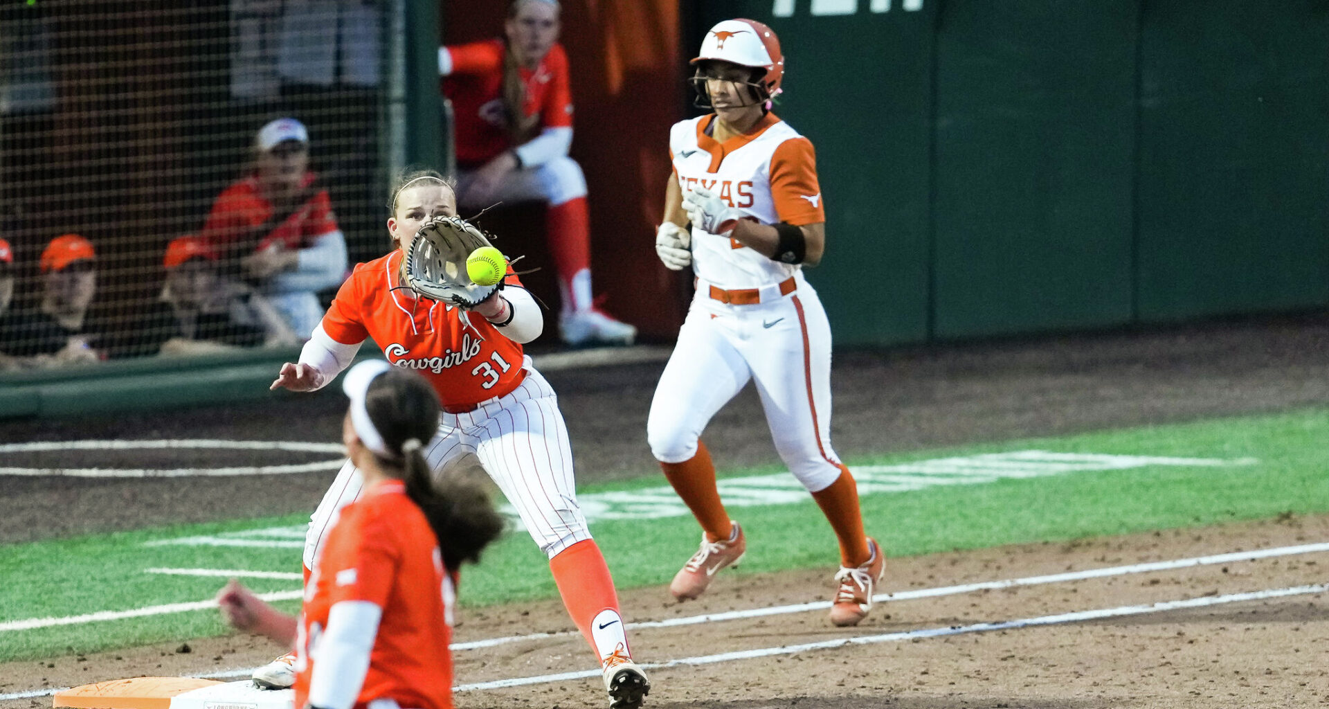 Softball bracket predictions: Full picks for 2026 NCAA Tournament