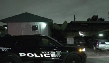 Homicide detectives investigating suspicious death in northwest Houston