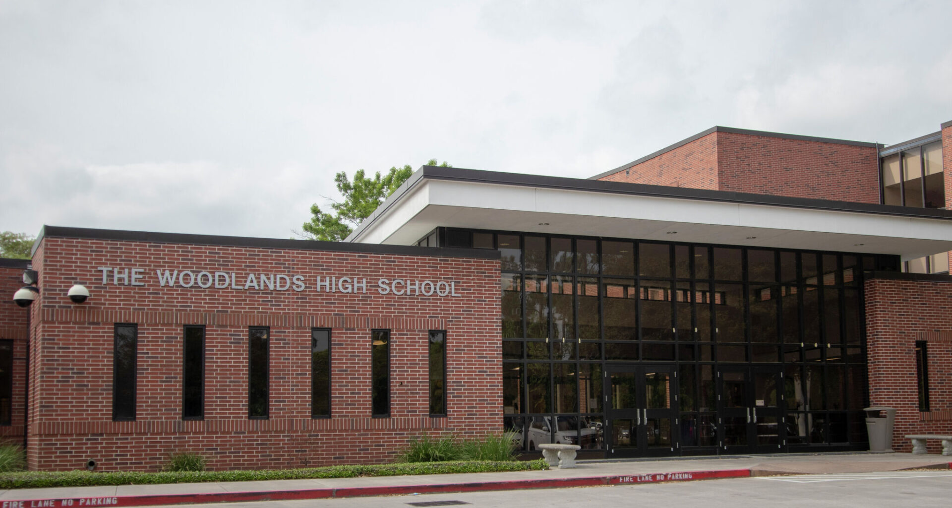 Woodlands HS wrestling coach steps down amid explosive allegations