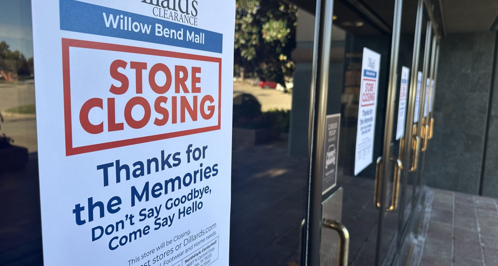 Which 10 brands are closing stores in D-FW in a year of retail change