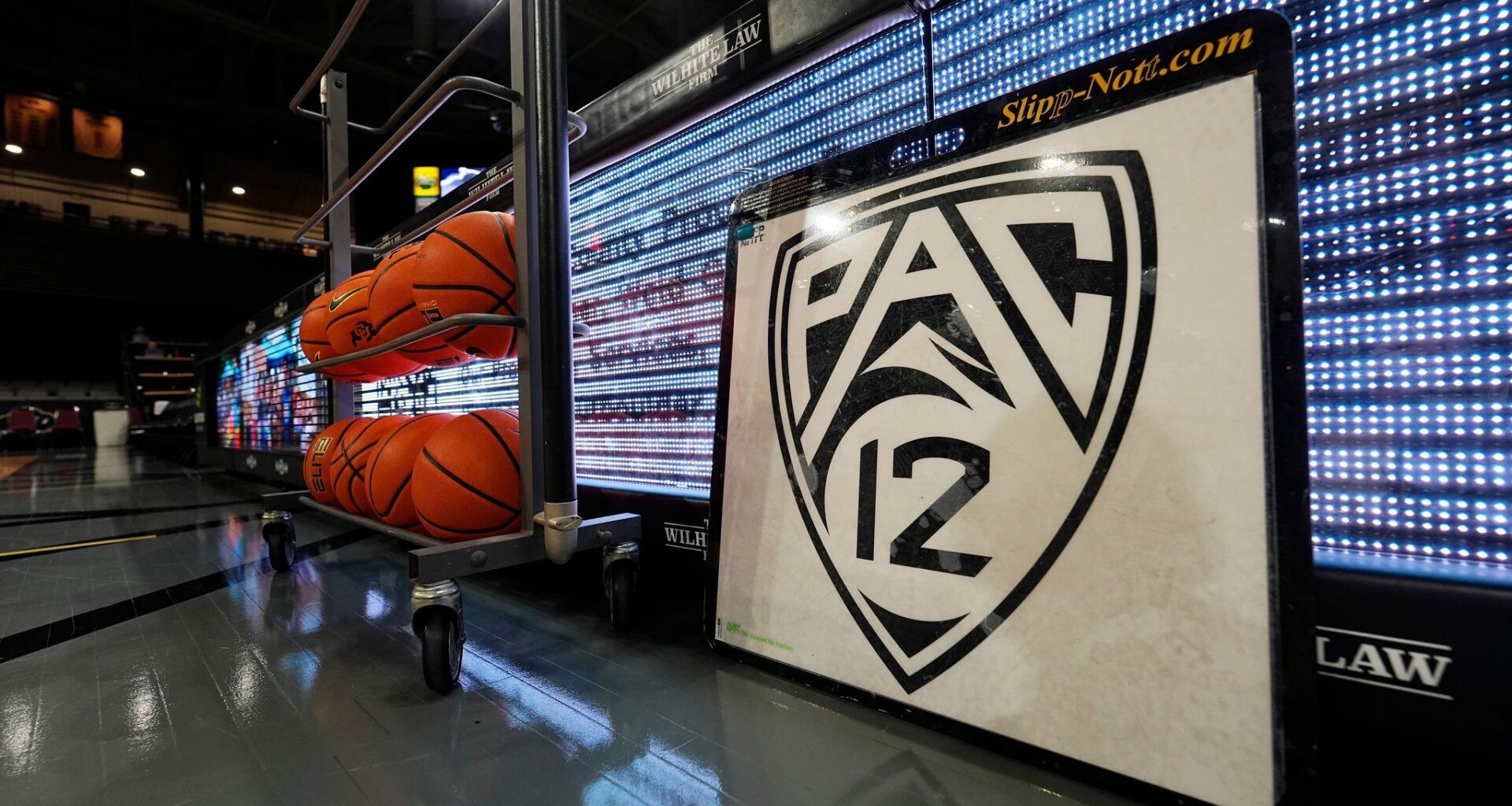 Pac-12, Mountain West conferences agree to settlement in lawsuits over poaching and exit fees