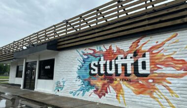 Houston chicken wing restaurant to abandon flagship store