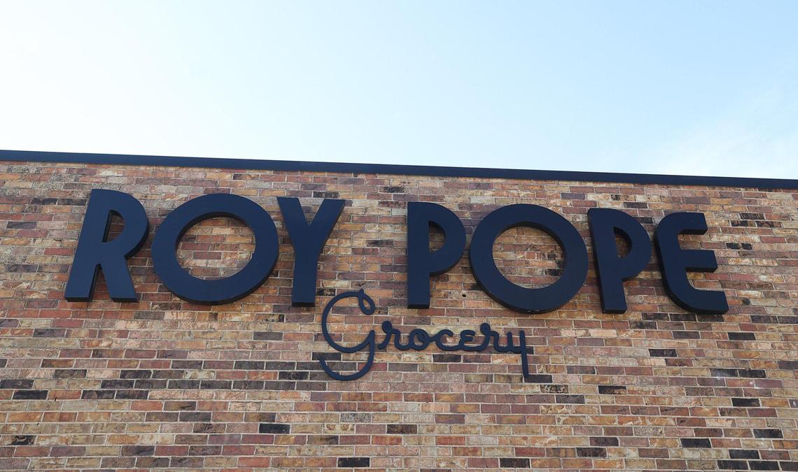 An 83-year-old Fort Worth grocery is closing. Here’s what Westland plans next