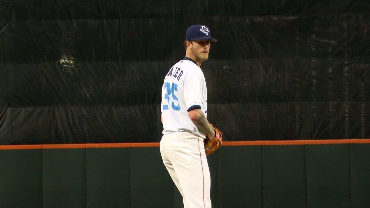 Astros pitcher Josh Hader makes rehab start with Hooks