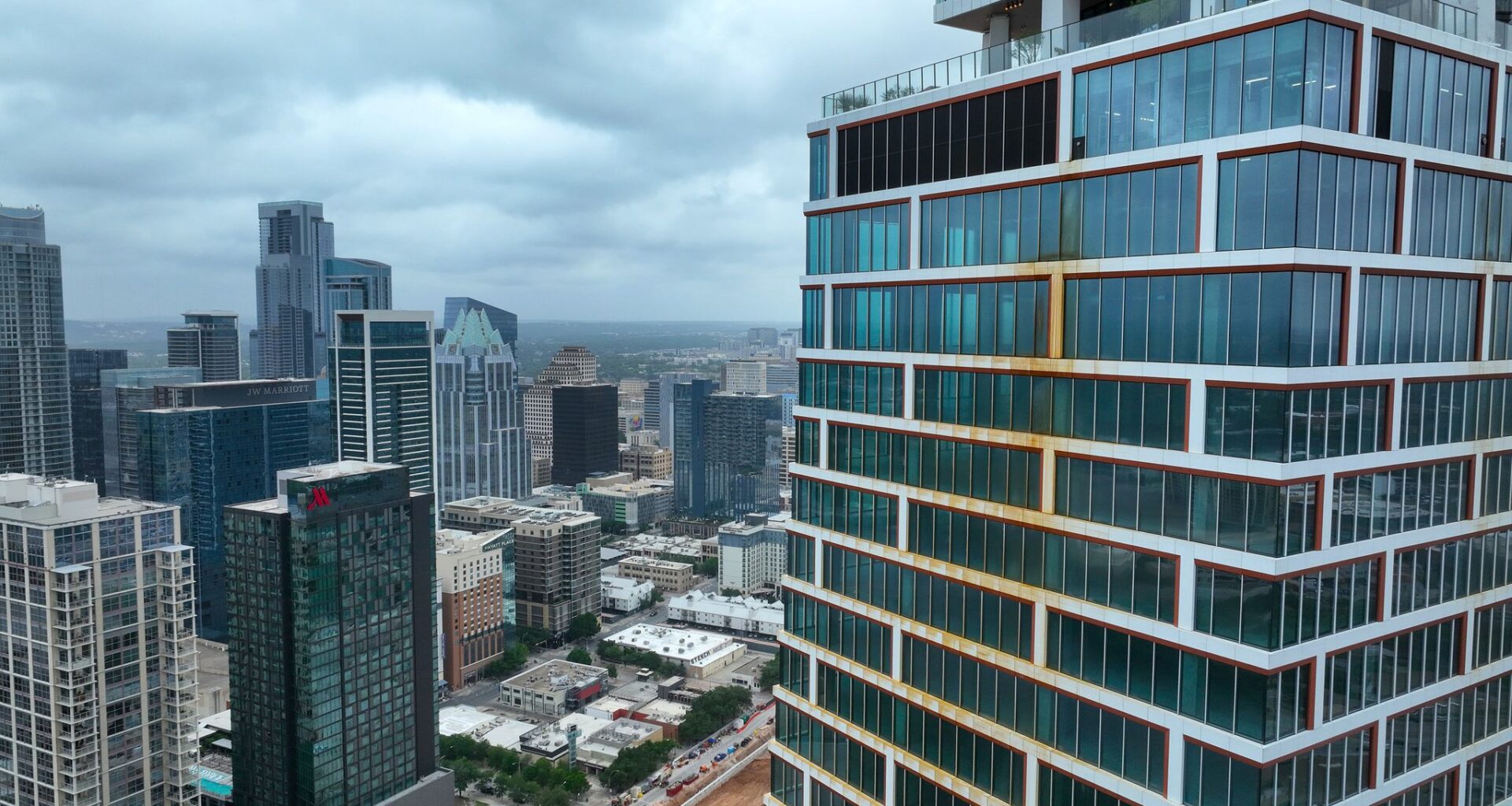 Why the Waterline, Texas' tallest building in Austin, has stains