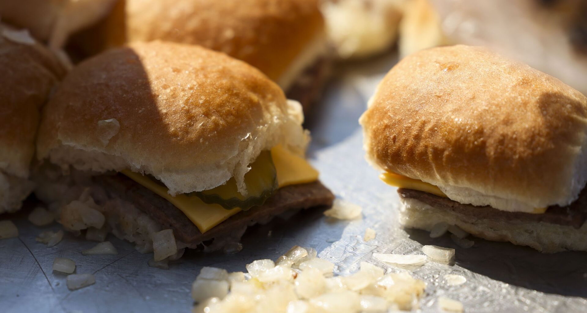 When does the first White Castle burgers open in Texas?