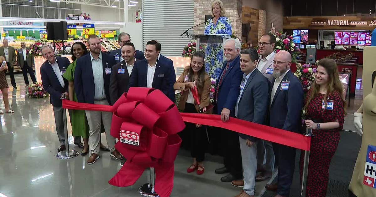 H-E-B grocery store opens in Euless to serve Mid-Cities