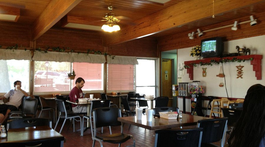 Texas A&M students loved this burger joint. Now it's closing.