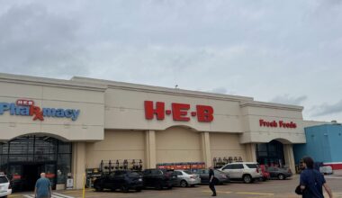 H-E-B stuns by announcing closure of longtime Austin store