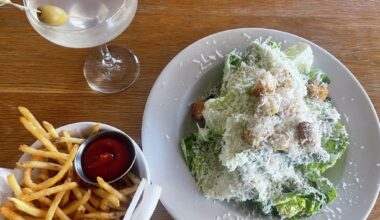 Hank's, located in East Austin, offers $20 "girl dinner" deals every Thursday where patrons can opt for a Caesar salad or wrap, french fries or sweet potato fries and their martini of choice.