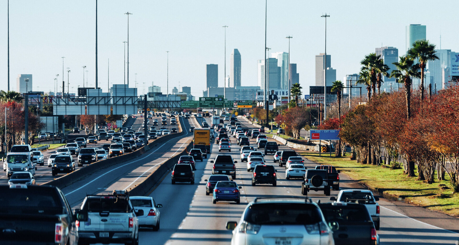 How much it costs to drive from Houston to Texas vacation spots