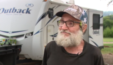 Homeless Fort Worth veteran hopes to reunite with dog after settling in new RV
