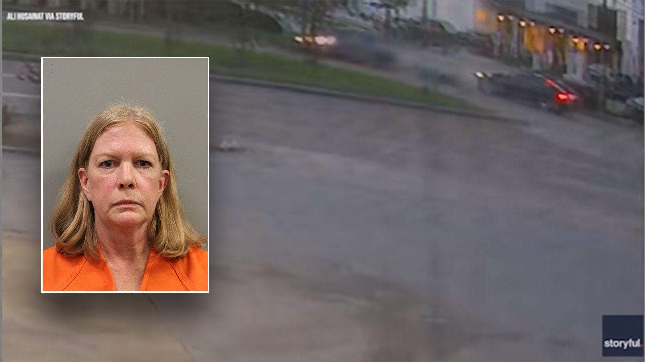 Former US attorney charged with felony hit-and-run after Houston crash