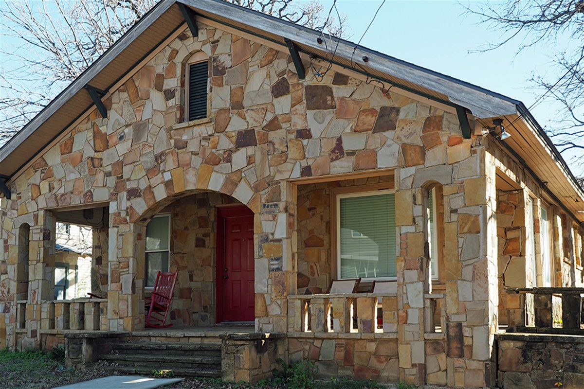 National Preservation Month Feature: Sandstone Houses in Arlington