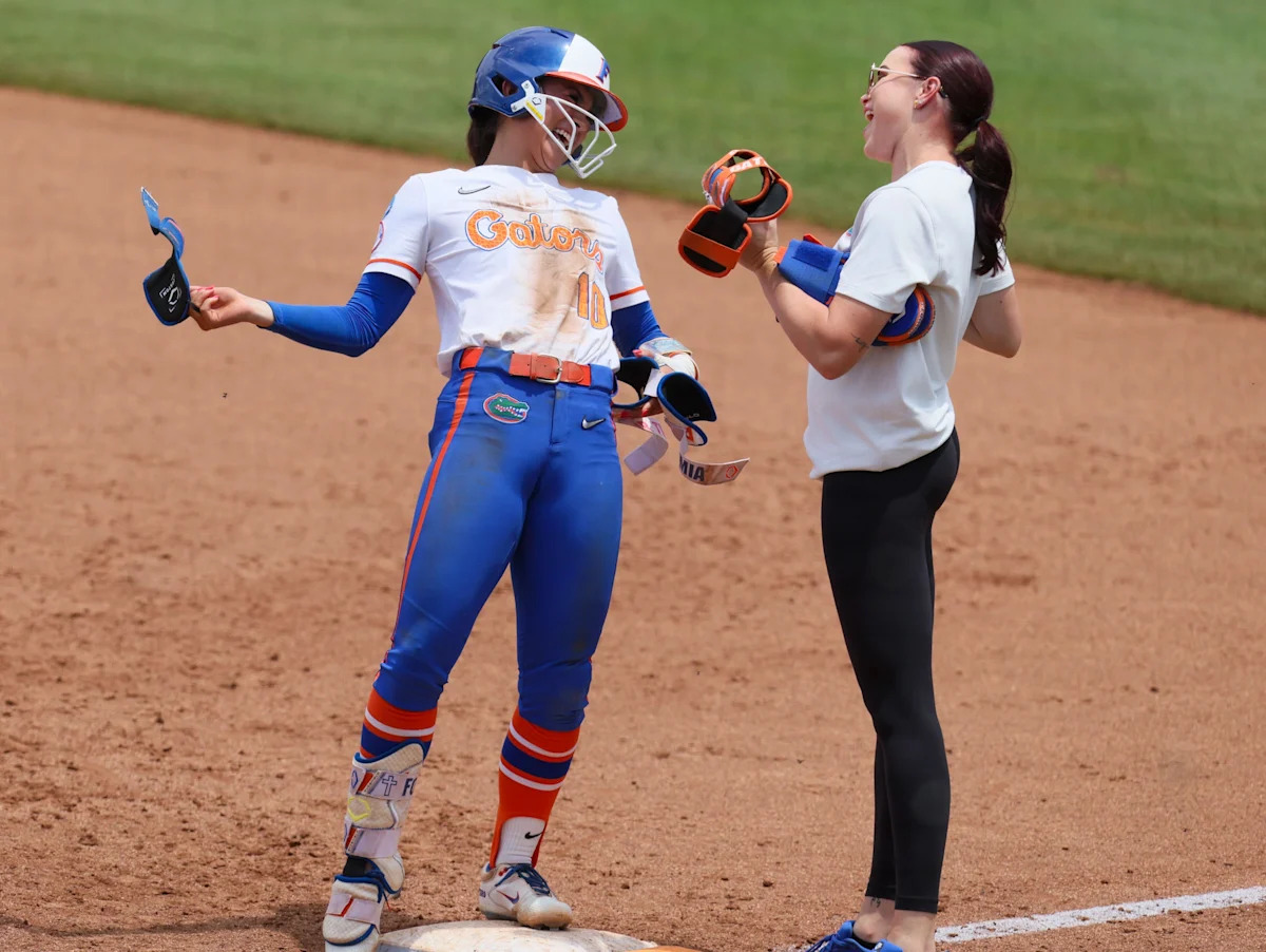 Florida softball bats stay hot, pitching slows Texas Tech in Game 2 thrashing