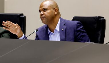Dallas mayor grows staff while city looks for budget cuts