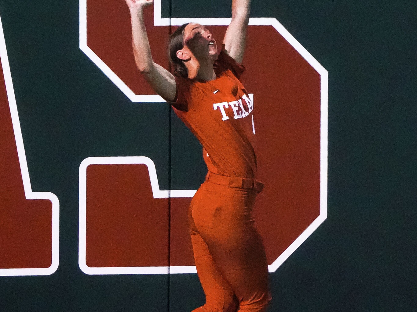 NCAA Softball Tournament: Texas Longhorns return to form against ASU