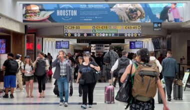 Houston airport to conduct Ebola screenings. What's the risk?