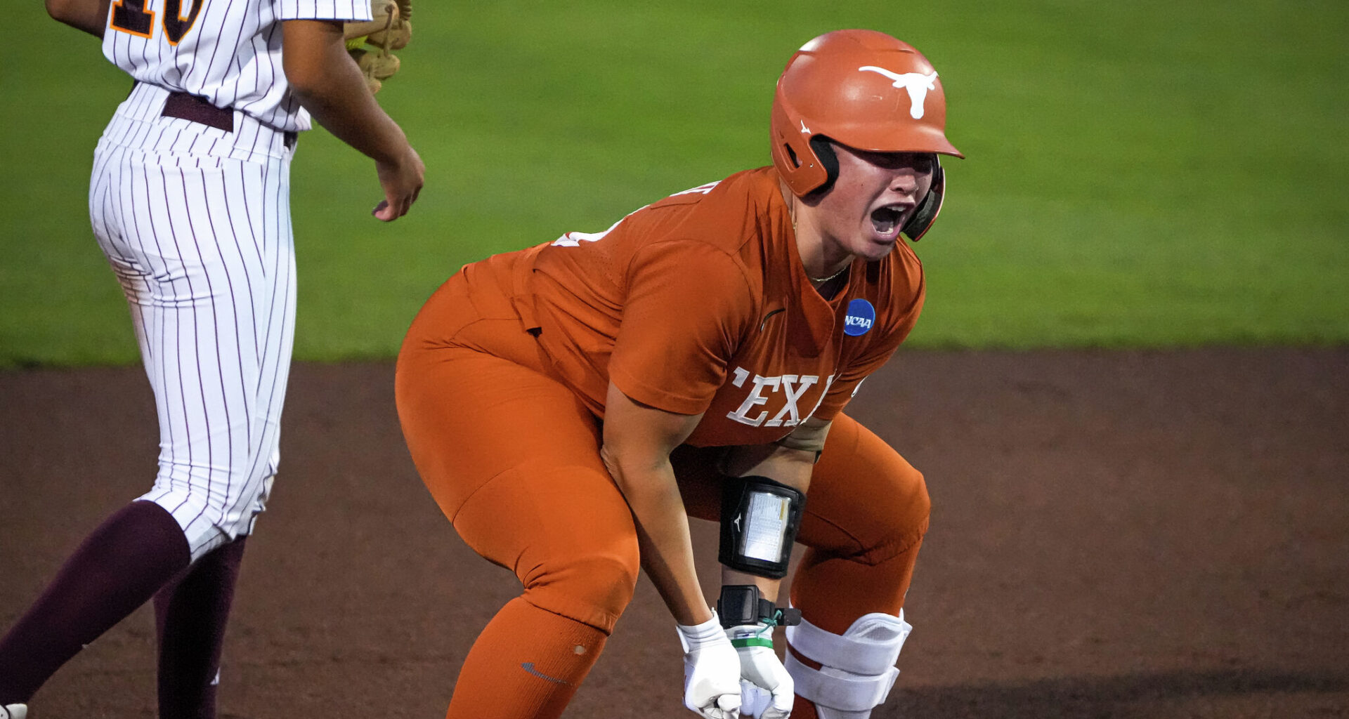 Texas softball vs Arizona State game score: Replay of UT win