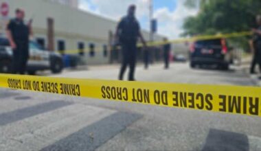 Man found with stab wound to stomach downtown, San Antonio police say
