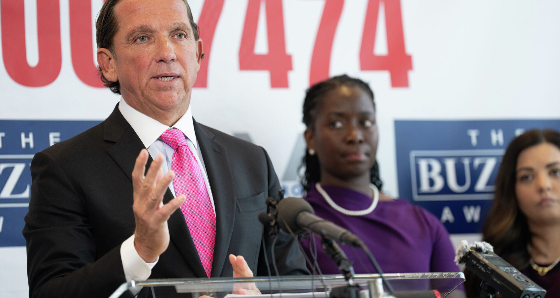 Tony Buzbee angers Houstonians with unbelievable Heights story