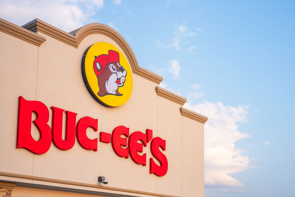 Former Disney Channel star makes Buc-ee's stop in Texas return